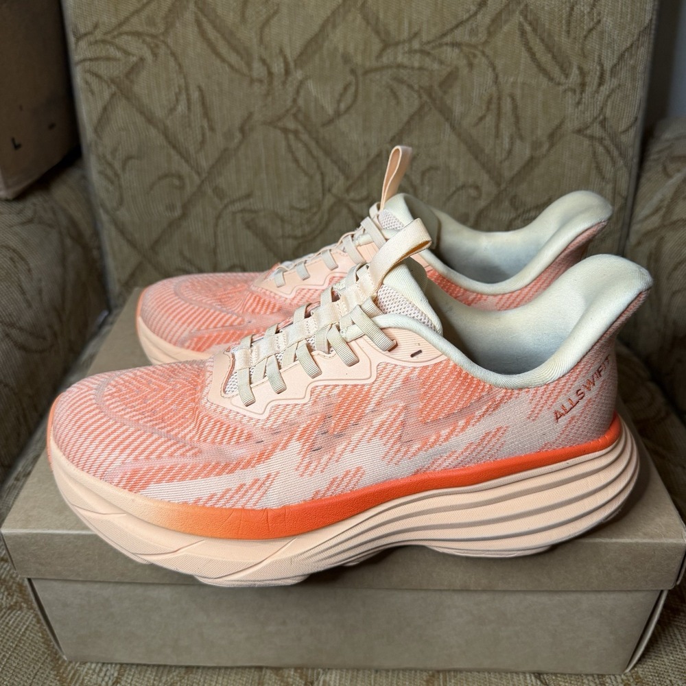 Allswifit‎ Women's Orange Walking Sneakers Size 11 AWUMRS2512